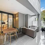 Stylish City Escape With Private Courtyard